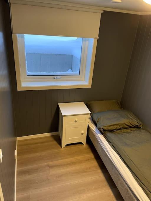 Lofoten - New Apartment, Close To Airport. Leknes Luaran gambar